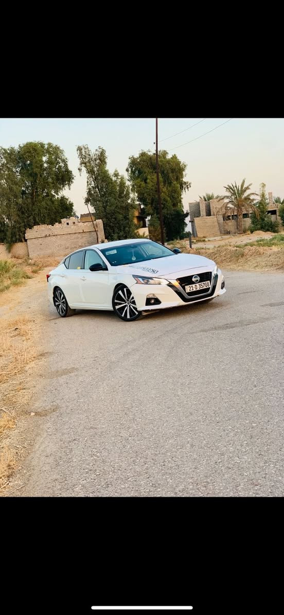 نيسان التيما SR
فول بدون فتحة

موديل 2020

ماشية80 ميل 

شفتات كير

شاشه كبير 

كشنات جلد + كشن كهرباء

تخم تاير جديد ويل شركة بلادي 

رادار 360 درجة

تحكم ستيرن تثبيت سرعه  

حادثه فقط ربع جاملغ سكن صبغ بدون دواخل. بجم كبس 

 ايرباك  استيرن راجع سستم ابيع شرط الفحص

 سونار ورقم رقم الشاصي 

1N4BL4CV1LC140999

السعر 158بيها مجال 

مكان السياره ديالى خانقين

***********
