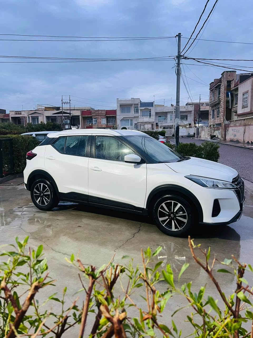 نيسان كيكس موديل 2024 
هيج هيجى پيوه نيه ده عامى بو ده عامى به شه رت 
گيرومه كينه و ته بريد به شه رت 
يه ك ده سته سه ياره كه به ناوى خومانه
يه ك دينار مه سروفى نيه 
شوين هه ولير *********** أربيل, العراق
