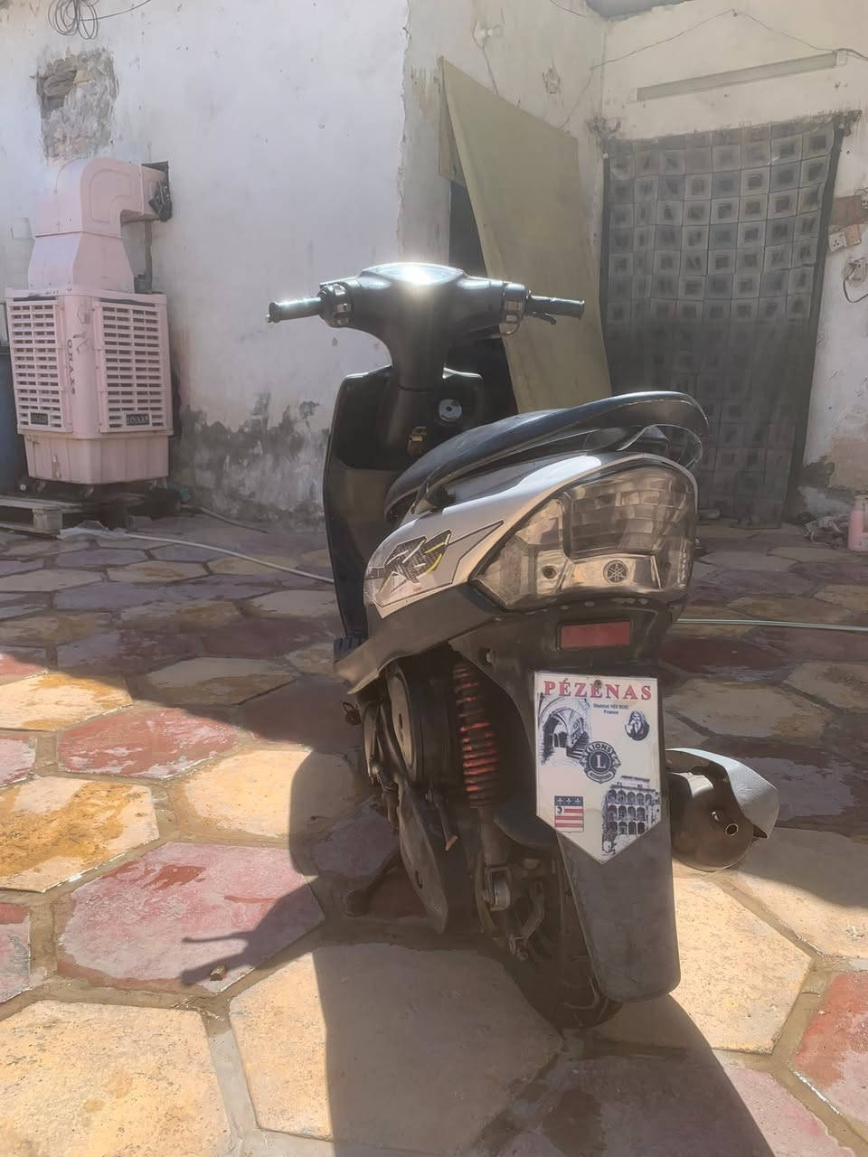 ماكس عدله للبيع حاويه دراجه حلوه كلها ع البلاد ما صارلها اقل الشهر من طالعه حاويه ما نقصها برغي السعر مليون وبيه مجال قليل مكاني الناصريه مركز ***********
