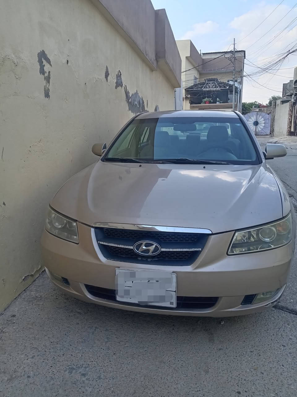 السلام عليكم✋
( مكلف بالنشر) 
سيارة سوناتا ٢٠٠٦ وارد خليجي محرك 6 سلندر بيها صبغ مكانات جدا قليلة اربع تايرات جدد السيارة شرط التحويل والوكالة ثاني يوم التحويل بيها كوبون الكتروني رقم اربيل سنوية منتهية 2021
رقم الهاتف👇👇 
***********
***********
