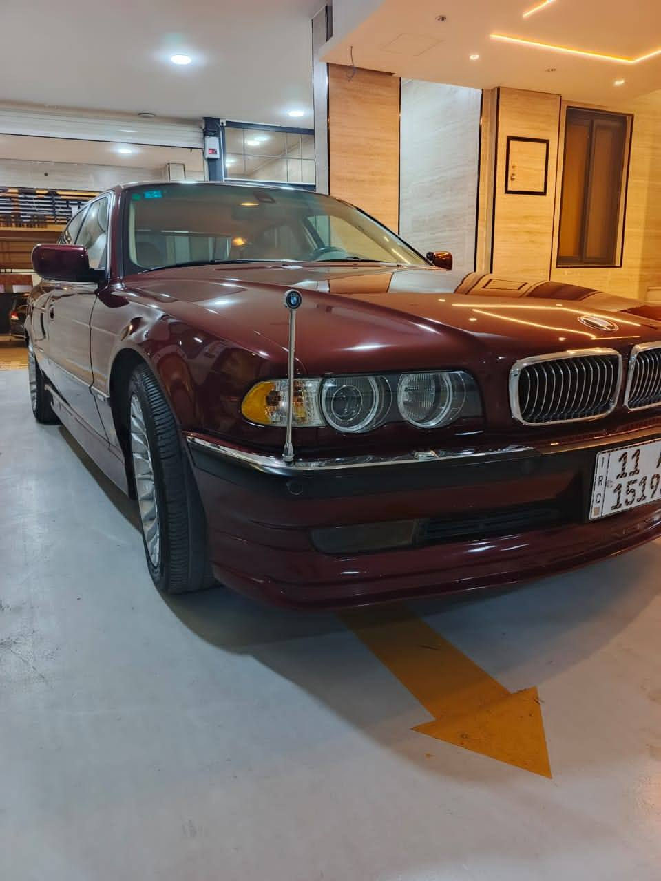 بي ام دبليو خفاش وارد خليجي 
باسمي رقم بغداد انكليزي سنوية وهزة جديدة
قبل شهر  فول مواصفات حجم 730   V8
  اصل موديل 95  محدثه 2000 بالكامل داخل وخارج بلادية  السيارة وعالفحص دبل اير باك بدون اي حادث مصبوغة عام درجة اولى نوع الصبغ ديبير هولندي بسبب الجراد على ايدي وصورها قبل الصبغ  موجودة السيارة مكفولة بلادية مفولة مواصفات حتى زراك اللايت والتلفون شغالات مكينة كير صدر امامي خلفي تخم تاير تبريد كلشي جديد السيارة جديدة بمعنى الكلمة المواصفات
‏
‏1_غرفة بيجي فول بلادية VIP داخل فول صاج
‏2_مري شفط زئبقية عاكسة للضوء فول كهرباء
‏3_كراسي جلد بلادي كهرباء كسار  16 حركة + تدفئة+خزن ميموري  4 وضعيات+ تجاوي كهرباء+ مطعم خلفي 
‏4_دبل تلفون اماي خلفي +بدالة +هوائي يعني التلفون شغال بس تخلي سيم كارت
‏5_بردات عدد 5 بلاد والخلفية كهرباء
‏6_فتحتة سقف سلايد جام
‏7_زراك لايت شغال
‏8_ حقيبة اسعافات طبية بالمقعد الخلفي
‏9_تجوة كشن خلفيVIP تلفون + تحكمات
‏10_ حساس لايقاف صعود الجام
‏11_سي دي جنجر 6 اقراص بلادي
‏12_صندوك شفط
‏13_كت البينا كامل + ويل البينا حجم  18 تو سايز
‏14_شاشات عدد 3+ سماعات وتويترات بلاد
‏15_كروز سرعة ( مثبت السرعة) 
‏16_ستيرن + جعمقة كهرباء مو عادي يعني الستيرن خفيف
‏17_دركة ستيرن صاج  VIP+ فول تحكمات 
‏18_نظام الفرامل ABS ومانع انحدار
‏19_ قفل مركزي وجام فول كهرباء
‏20_تبريد قطعتين امامي خلفي + الامامي نظام منفصل
‏21_ چكمچة عدد  2
‏22_ حساس دعامية امامي خلفي
‏23_ دبل صالنصة  
‏24_ عدة صيانة داخل غطاء الصندوك بلادية
‏25_ كامرة خلفية فول  HD

رقم صاحب سيارة ***********
