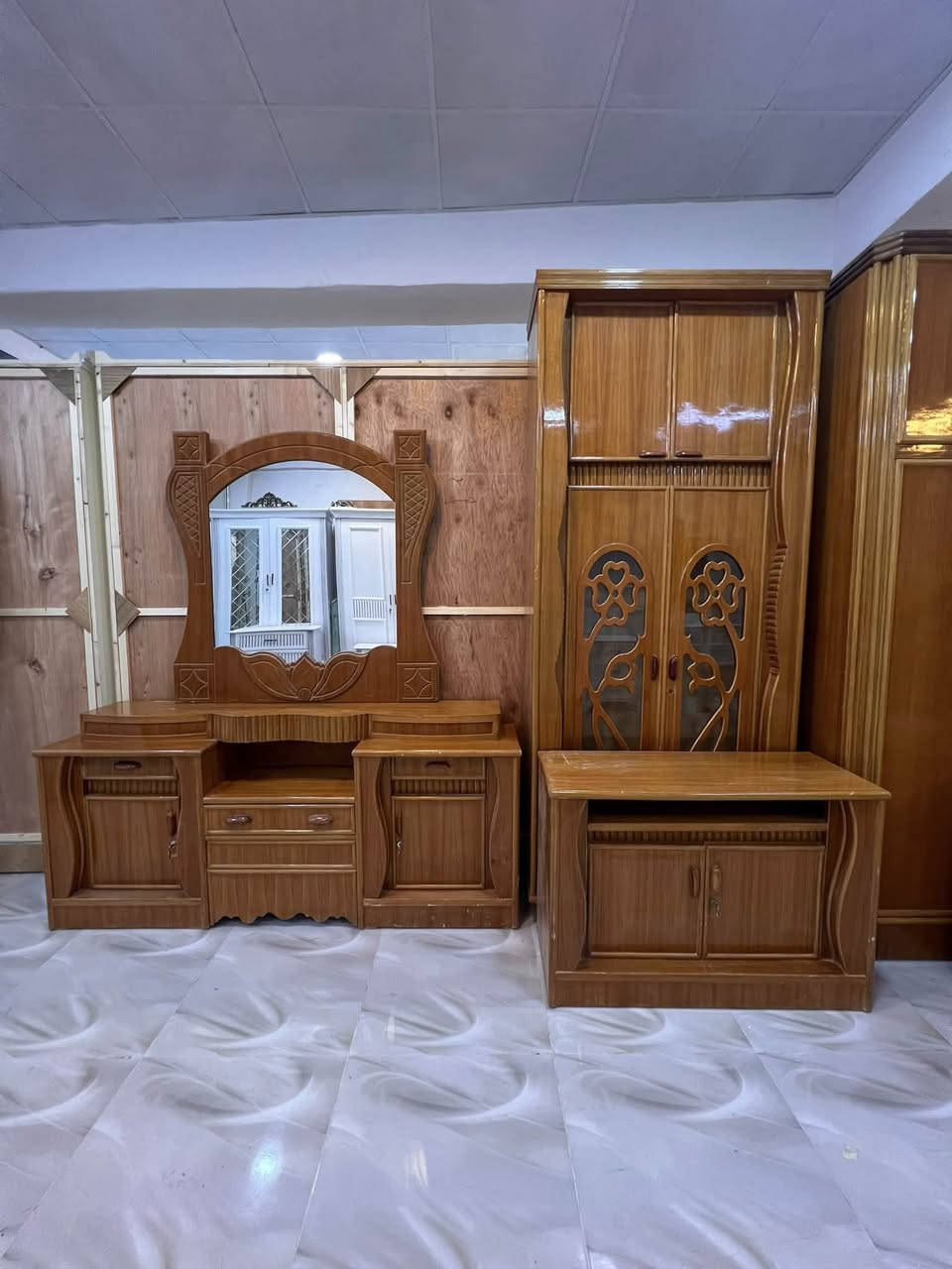 غرفة مستخدمة اخت الجديدة للاستفسار والحجز ***********
