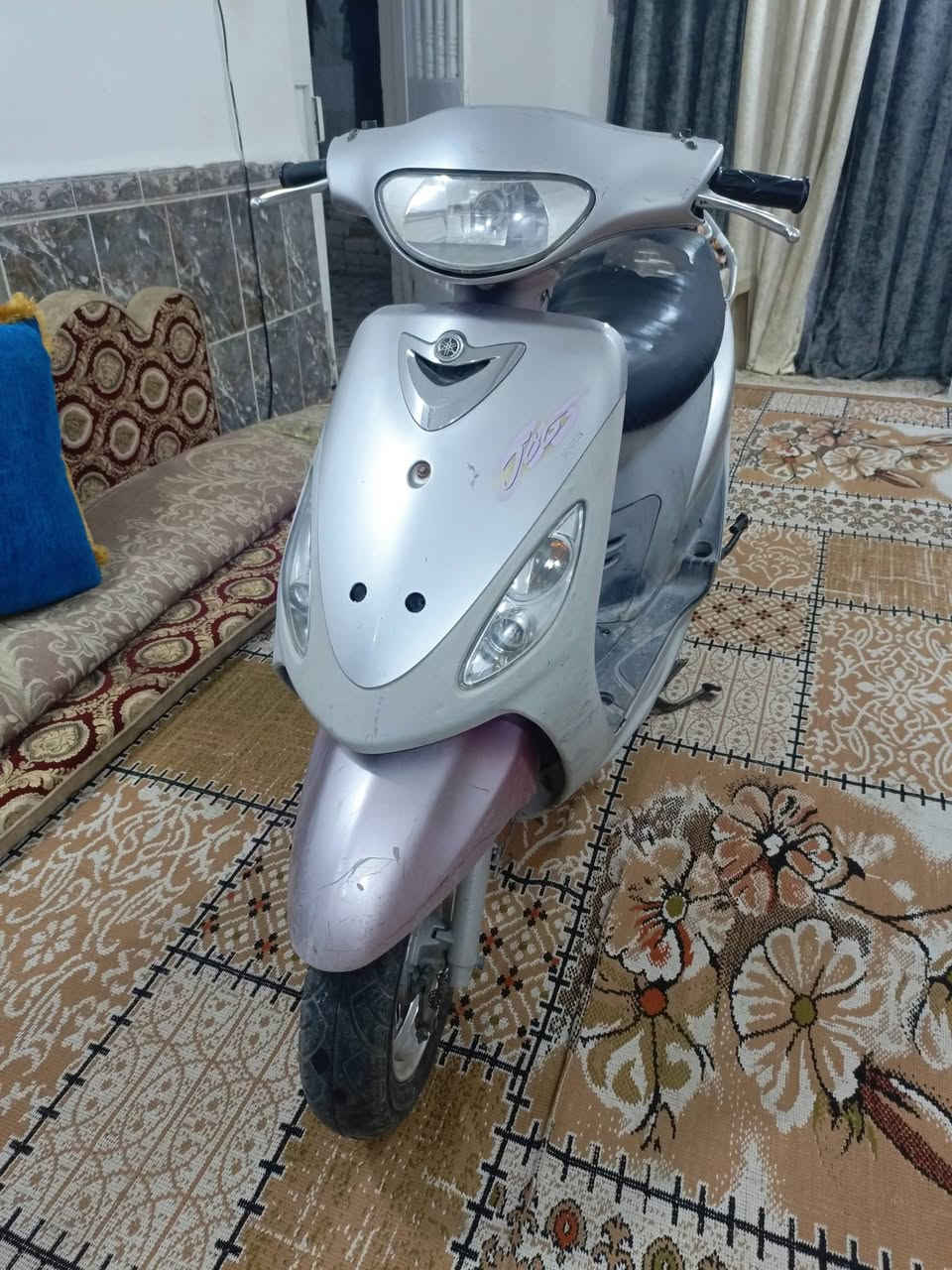 سلام عليكم دراجه للبيع باله شرط وين مايعجبك افحص مكفوله كفاله عامه مكينه صوته ناعم وبرغي مامفتوح منه كهربائيات سلف هندر كلشي شغال مكاني رميثه سعر خاص جيب وياك مصلح وفحص ***********
