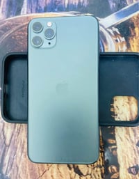 آيفون ١١ برو ماكس • ٢٥٦ • دبل خط