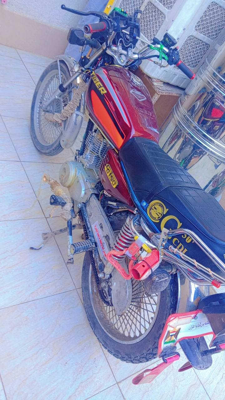 سلام عليكم ماطور تايكر موديل 2023 مكينه خير من الله أوراق كامله سعر 550 وبيه مجال رقم ***********
