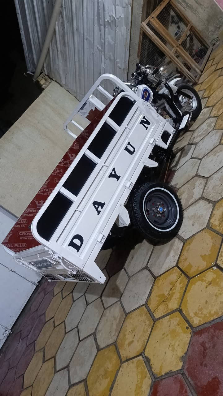 سلام عليكم ستوته للبيع موديل 2018 اليوم كملت تعمير 
ستوته جاهزه ما عوزها برقي محرك مفتوح بس بوشه شرط الفحص سعر واحد 850 وبيها مجال كلش قليل العنوان ناصرية حي اريدو لاستفسار ***********
