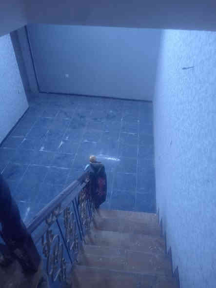 للبيع دار بناء 2015 موقع مميز جدا قريب الشارع العام البلديات حي التجار 72م  واجهة 5 النزال 14.5طابقين محتويات الدار الطابق الأرضي مكون من صالة كبيرة مطبخ منور ومخزن مع الخدمات الطابق الثاني منام 2 مع الخدمات علمآ بأن البيت فارغ  يصلح للاستثمار                                                            ⬇️⬇️⬇️⬇️⬇️⬇️⬇️⬇️⬇️⬇️⬇️⬇️⬇️⬇️⬇️⬇️     لمعرفة السعر اكتب رقم 1 بتعليقات يصلك برسالة لعرض وبيع وترويج وتعقيب عقاراتكم يرجى المراسلة ع صفحة المكتب أو مراسله واتساب ع أرقام المكتب *********** ابو عبدالله 📞***********ابوسلام  عنوان المكتب البلديات شارع المصرف مجاور صيدلية نبع العسل ونكون في خدمتكم والتوفيق للجميع أن شاء الله
