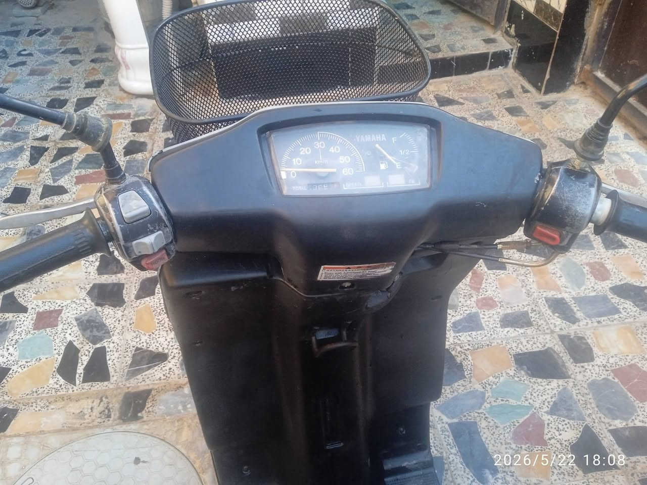 السلام عليكم بيكم نضيفه كله شغال كهربائيات سلف وهندر محرك بلاد كيلو متر عداد كلها شغاله سعر ٤٢٥ مكاني بغداد الحبيبيه قرب مطعم وليد ***********
