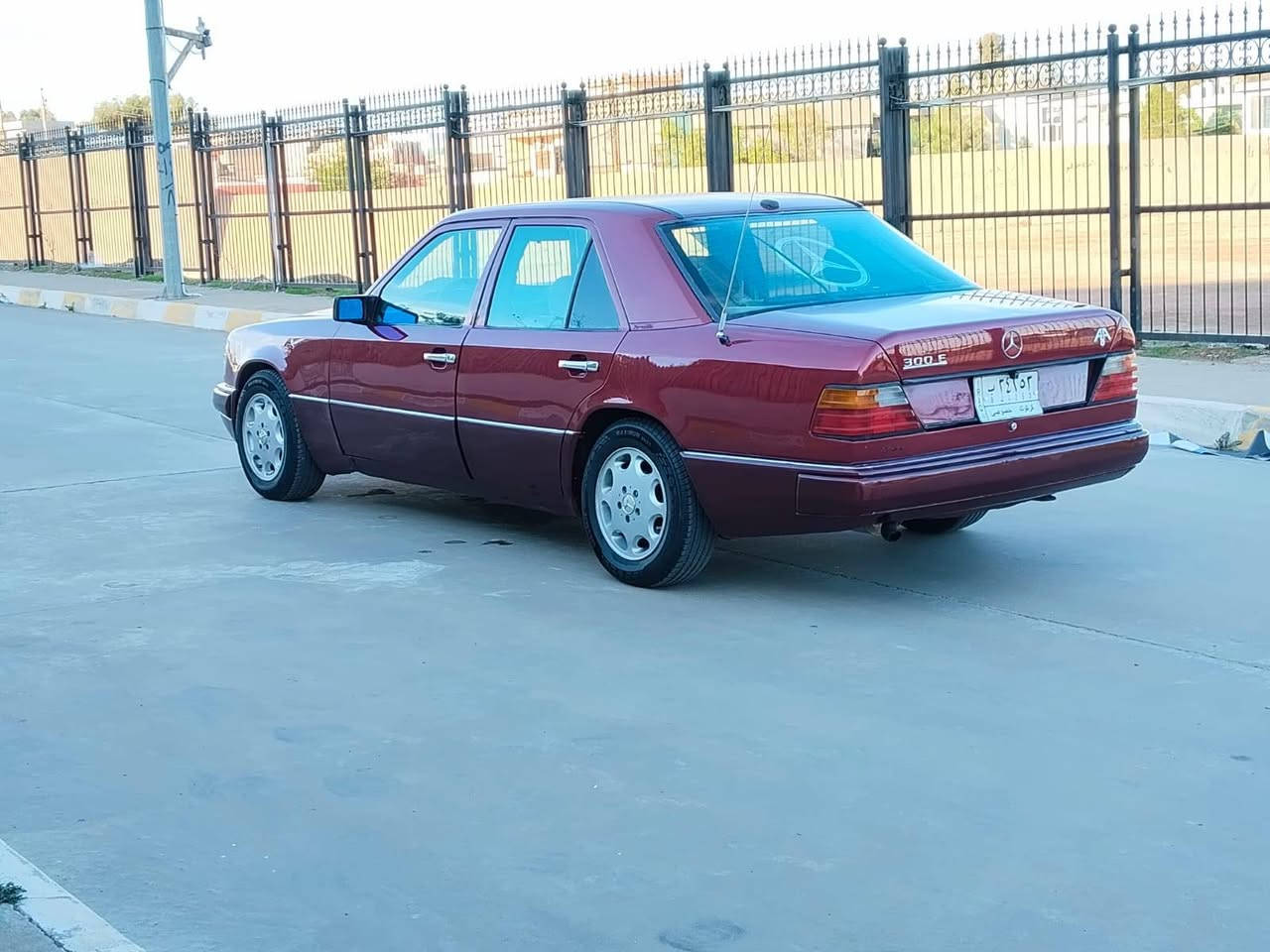 مارسيدس دب حجم 300 موديل 91 محركVVT3000 رقم كركوك مشروع وطني بي كود بنزين سنوية جديد الغاية 2030 شرط تحويل  قواعد دبلات سليمة بدون خياس بدون ضرب صبغ عام جمالية اربع جامات كهربائية ABS تبريد تدفئة شغالة تايرات جديد سنترلوك كهربائية شغال سعر 65مكاني كركوك ***********
