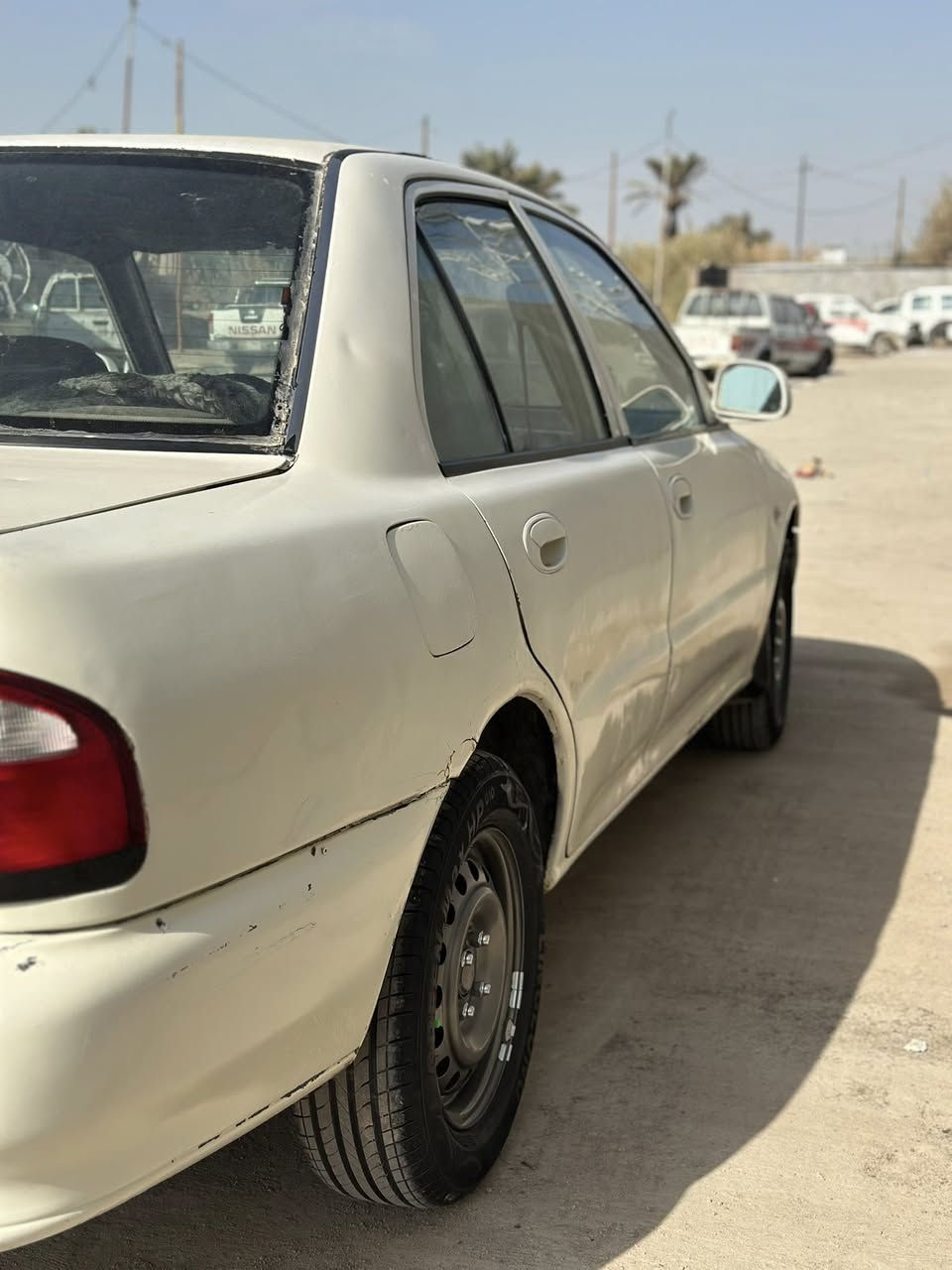 ابروتون 2004
مكفوله من الضربه السياره مصبوغه 
تخم تاير جديد مكينه كير نضيفات 
سنويتها لل٢٧ 
عنوان ناصريه الرفاعي 
سعر ٤٢ 
***********
