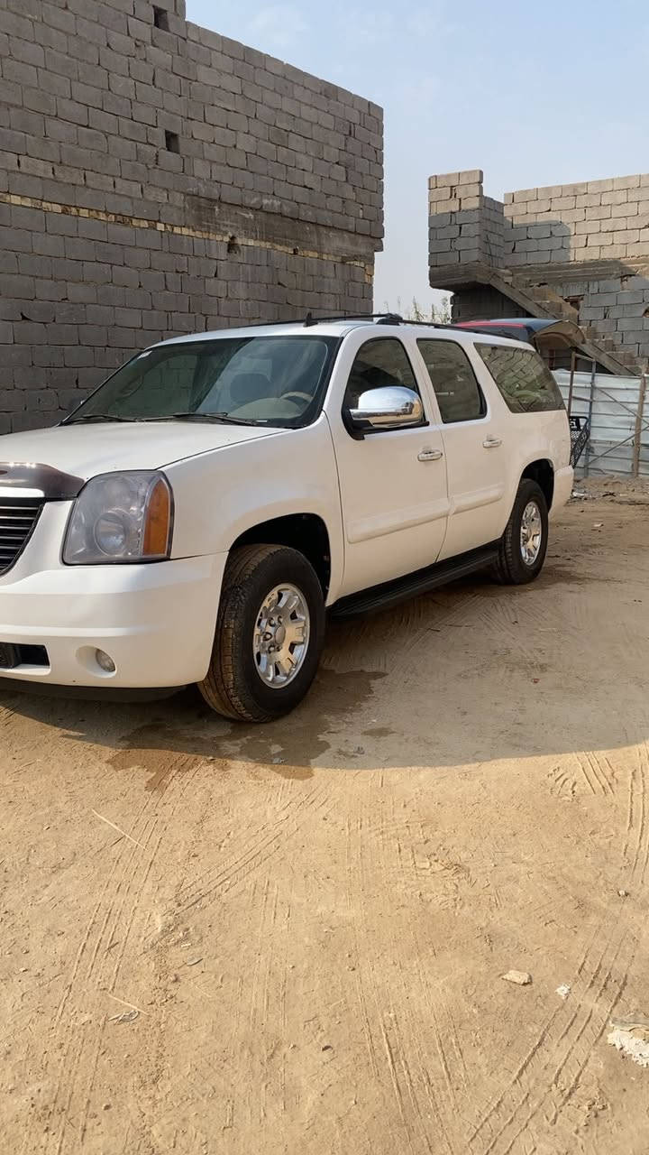 سلام عليكم جمسي يوكن موديل ٧ سنويه لغايه ٢٠٣١ رقم إنكليزي هزه جديده رقم بغداد مكينه صار شهرين من شديته مال حاويه ضمان كير مكينه أكسل  صبغه جديدة بعده حته ما مبولشه شوكت ما تريد ابولشه إلك خطه حله بغداد وصل خط وبحث جديد مداور ثاني يوم تريد وكالة السياره مرزوقه بل عافيه عله الياخذه السعر ١٤٠ وبيه مجال حك الجيه ***********
