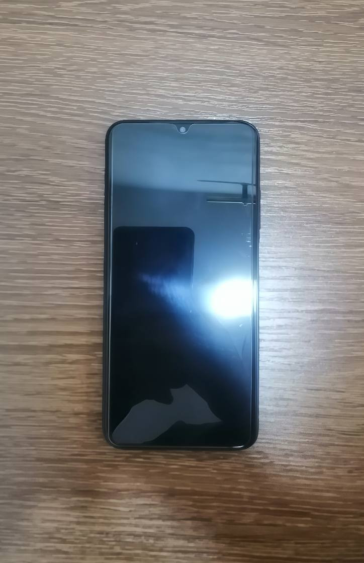 موبايل Redmi 9T

السعر 80 ألف

الجهاز مستخدم بي شوي كسور بسبطة

البطارية: 6000 مللي أمبير

معالج Snapdragon 662

بي خمس كاميرات وحدة سيلفي و اربعة ورة

نظام اندرويد 12

ذاكرة 128 رامات 4

60 هيرتز

يشغل ببجي من 20 او 30 فريم

 الشاشة: 6.53 بوصة بدقة FHD+ بها نوتش صغير

العنوان محافظة ميسان لا يوجد توصيل عمارة, ميسان


**إذا كنت صاحب هذا الإعلان وتريد حذفه لأي سبب، رجاءا أرسل رسالة إلى الدعم الفني**