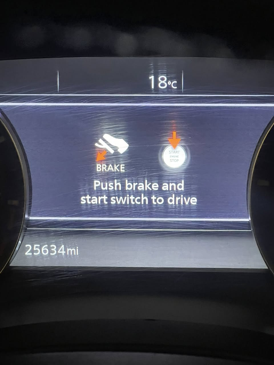 فونتيرا 2024 رقم بغداد حادث جاملغ او بنيد السياره فول مواصفات مكان السياره بغداد السعر 215  رقم الهاتف ***********
