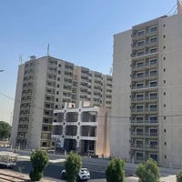 ✨ فرصة ذهبية للسكن الراقي أو استثمار مضمون ✨  شقة للببع في مجمع الزهرا...