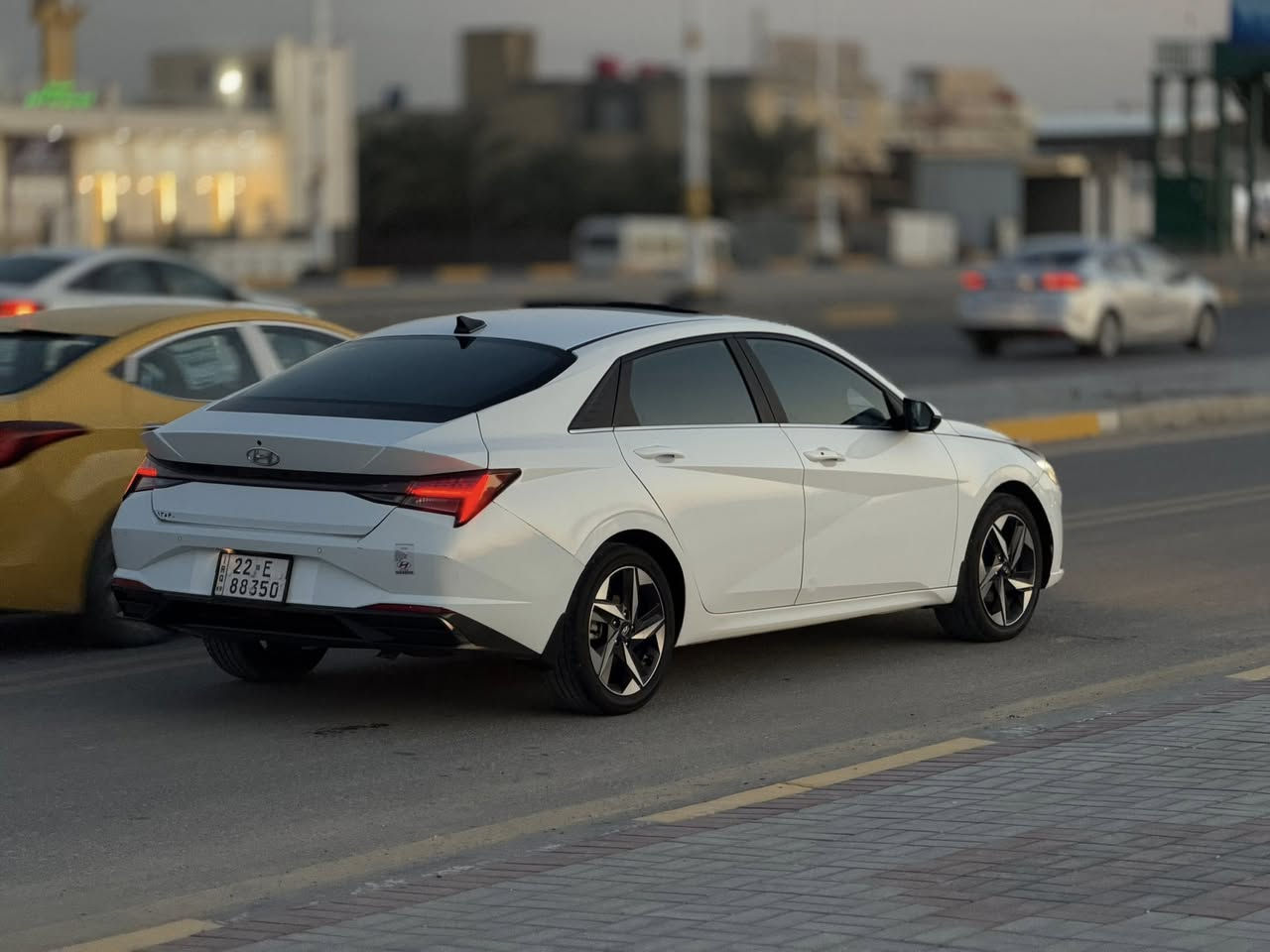 النترا خليجي
موديل 2023 

محرك 2000 دوش

ماشيه 67 

مواصفات فتحه سقف

بصمه 

مري شفط 

تبريد قطعتين 

وبيها بعد مواصفات

رقم اربيل وكاله او تحويل

تبديل قبق جنطه

مكان السياره السماوه مركز

سعر 148$

استفسار اكثر

***********
