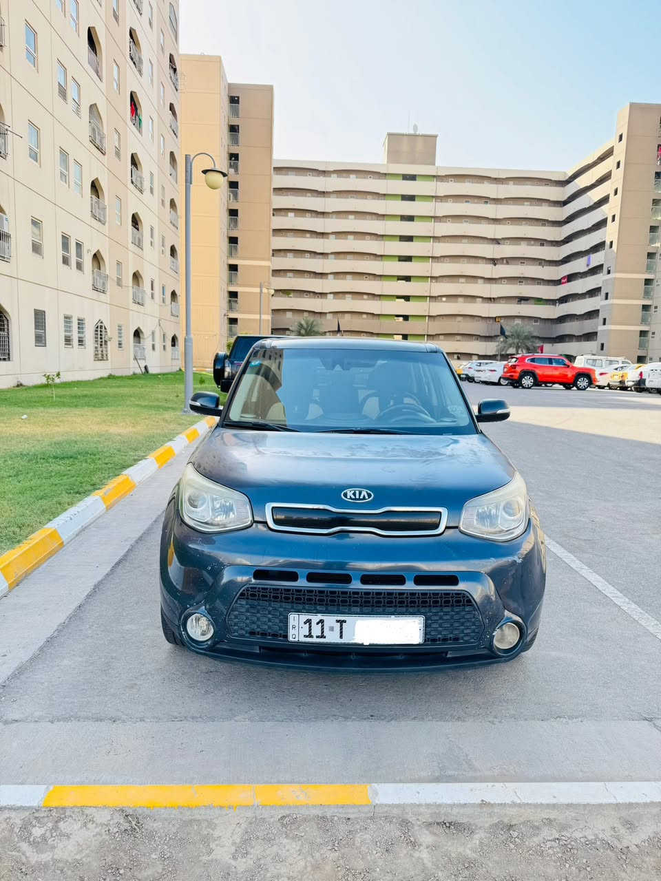 السلام عليكم
كيا صول 2016 للبيع 
فول الفول 1/1 . بنوراما كشنات جلد تدفئة تبريد بصمة تشغيل شاشة كبيرة كشن السائق فول تحكم كهرباء وبعد بيه مواصفات
محرك 2000 gdi مجفت جديد ويعمل بصورة ممتازة بدون تنقيص .. الضرر موضح بالصور .السعر 114 وبيه مجال
للأستفسار ***********
