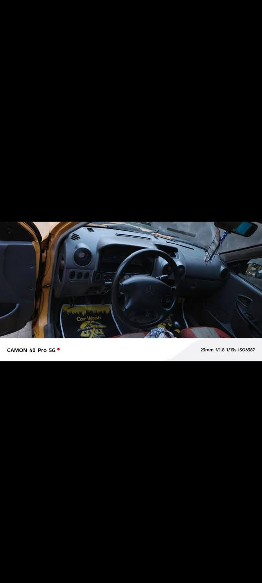 السلام عليكم سايبه موديل 11 المكينة جديده وكير جديده مصفره هيه وغرامات سنويه 27 تخم  تايرات باتري جديده كهربائي شغاله شواصي بس واحد بيه الحيم مكاني بغداد الجزيره السعر 21 وبيه مجال ***********
