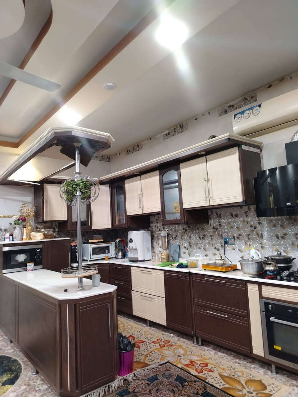 سلام عليكم عندي هذا كاونتر للبيع هو والمرشحه والطباخ تفصال مسويته ب٥ملايين رايدته بواحد وربع


**إذا كنت صاحب هذا الإعلان وتريد حذفه لأي سبب، رجاءا أرسل رسالة إلى الدعم الفني**