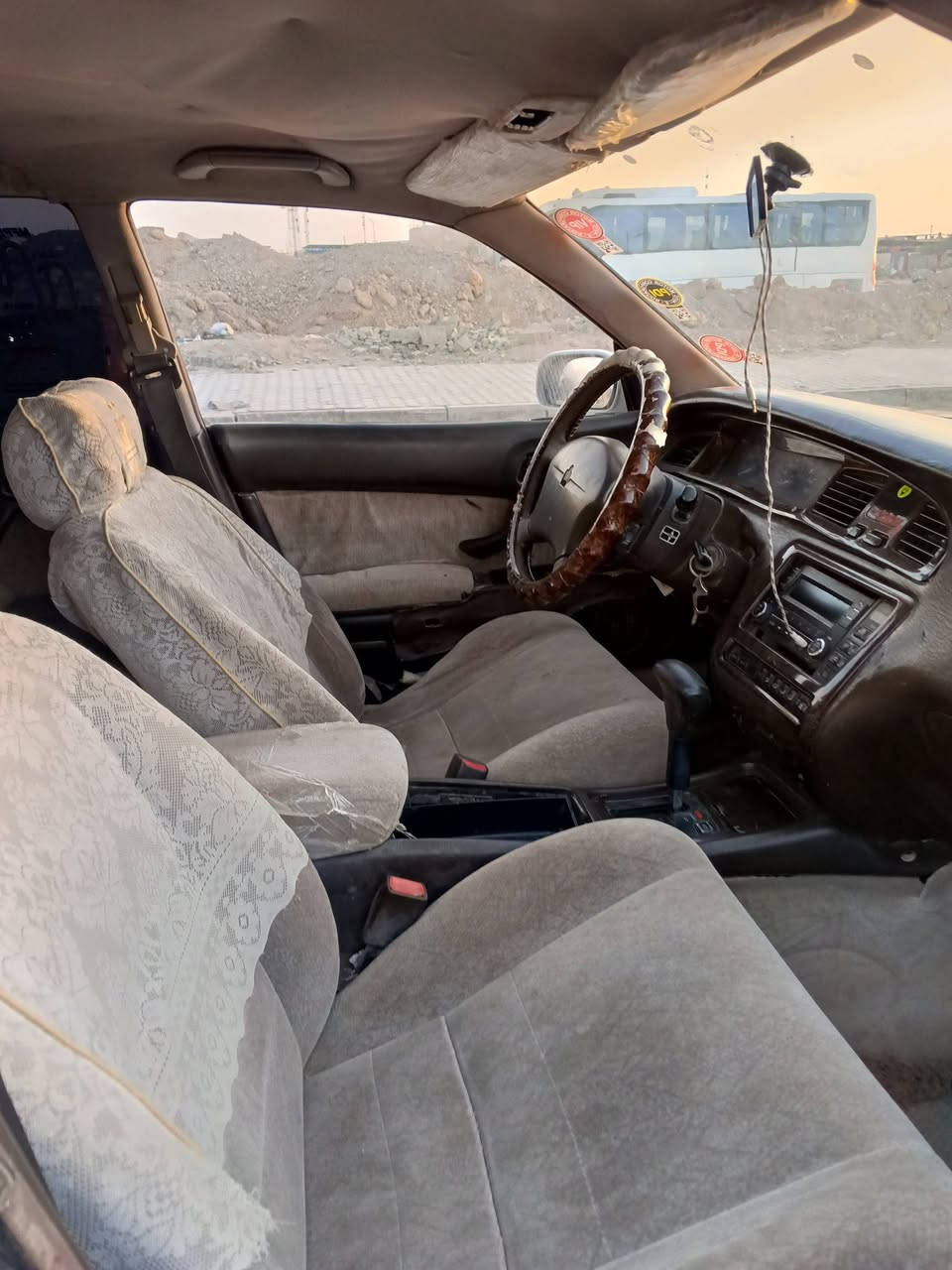 السلام عليكم بطه منفصل رقم بصره دولي انكليزي سنويه لل2030 سياره مكفوله من الكص والنقل والصوليات والضربه القويه.مكينه ثنين ونص مكينه وكير جدد كهربائيات كلها شغاله تخم تاير جديد حداديه جديده السعر 52 وبيها مجال لجناي مكاني بصره قضاء المدينه ‏‪***********‬‏ مكلف بنشر
