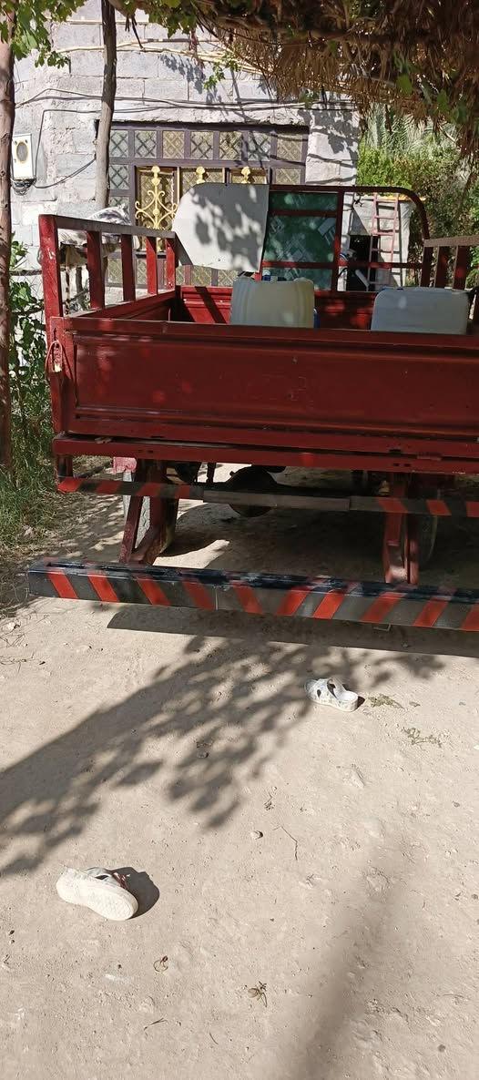 السلام عليكم ستوته امتيار للبيع للبيع كلك شاصي مقفول ستوته مقفوله ونظيفه مكان كربلاء الام 650 وبيها مجال ***********
