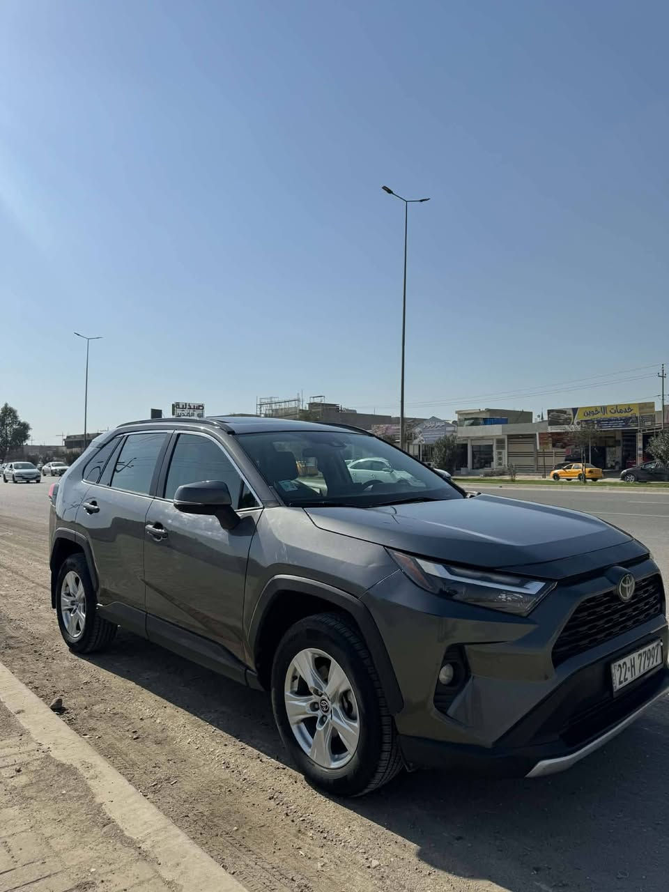 تويوتا راف فور
2021XLE
كوبون بنزين ⛽️ موجود 
كشنات كهربائي 
كشنات هيتر 
سترين هيتر 
تبريد مركزي 
ده بل اكسل 
70الف ماشي
بصمه 
شغال عن بعد 
سلايت 
موصفات XLEمعروف 
بسمي 
بيها جاملخ سكن و باب سكن مبدل بيلادي 
ره قم شاصي موجود بل صور 
عنوان كركوك 
سعر 235 بيها مجال الطيبين 
فقط بيع 🛑
***********
***********
