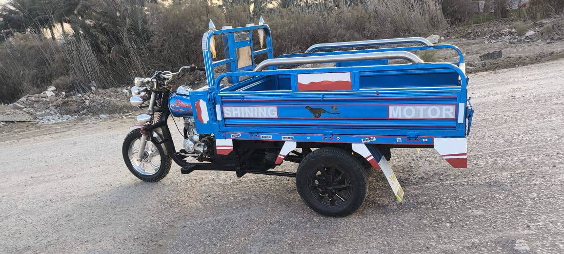 السلام عليكم ستوته للبيع موديل 20 محرك 25 اوراق اصولي كفاله عامه ستوته جاهزه سعر 1400 وبيها مجال المكان بابل الشوملي الرقم ***********
