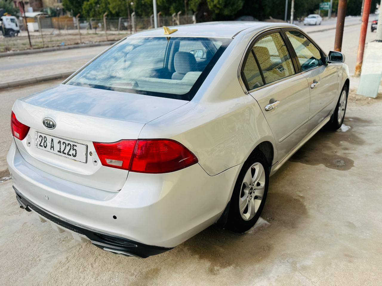 السلام عليكم كيا اوبتيمه خليجي موديل 2009 حره تحويل ثاني يوم مشروع وطني سنويه ل 28 رقم نجف دولي هزه جديده راعيه يمي بل الناصريه بيه صبغ جاملغ الامامي والهلال فقط والباقي كفاله لاضربه ولاصبغ ولاتبديل سياره جديده وجاهزه كير ومكينه وحداديه وتبريد تدفئه اربع تايرات جديدات موصفات شاشه وكامرا تحكم استيرن جيهتين حساس خلفي بلاجكتور 5 ويل كب مكينه 2000 شرط مامفتوحه دواخل جدد ترايه كلش حلو السعر 105 مكان السيارة الناصرية الاتصال ***********
