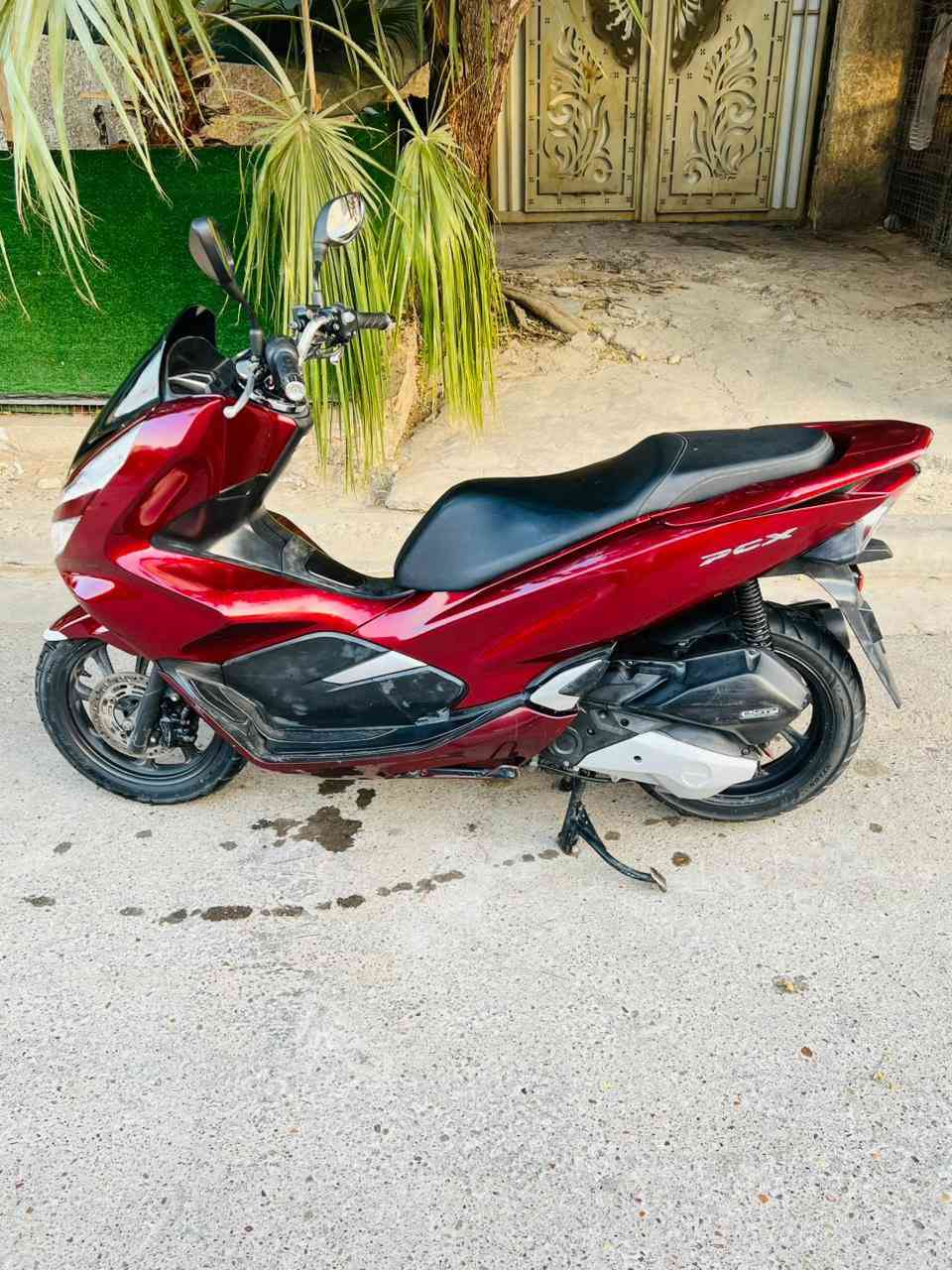 سلام عليكم للبيع pcx جيل 3
دراجة جديدة 

وارد كوري 

دراجة خير من الله 

مانقصة شي 

مكاني جميلة الاولى 

سعرها 15 

***********
