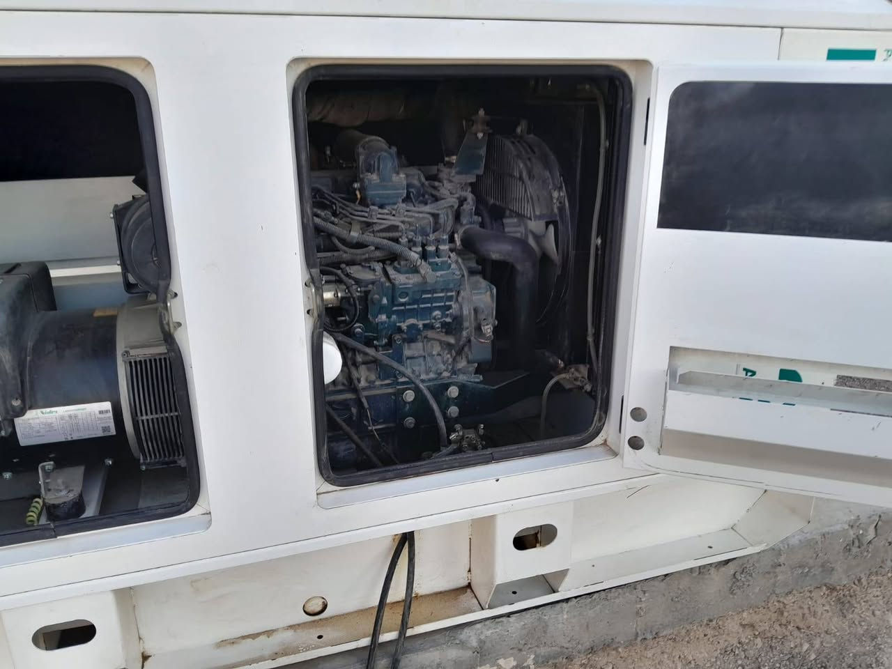كابوتا حجم 3300 / 4 سلندر  /45 kva كاتم غدار  🚫 
مشتغلة  تقريباً 1000 ساعة  وضع شركة .. الأنبار - فلوجة 
السعر خاص رجاءاً ..


**إذا كنت صاحب هذا الإعلان وتريد حذفه لأي سبب، رجاءا أرسل رسالة إلى الدعم الفني**
