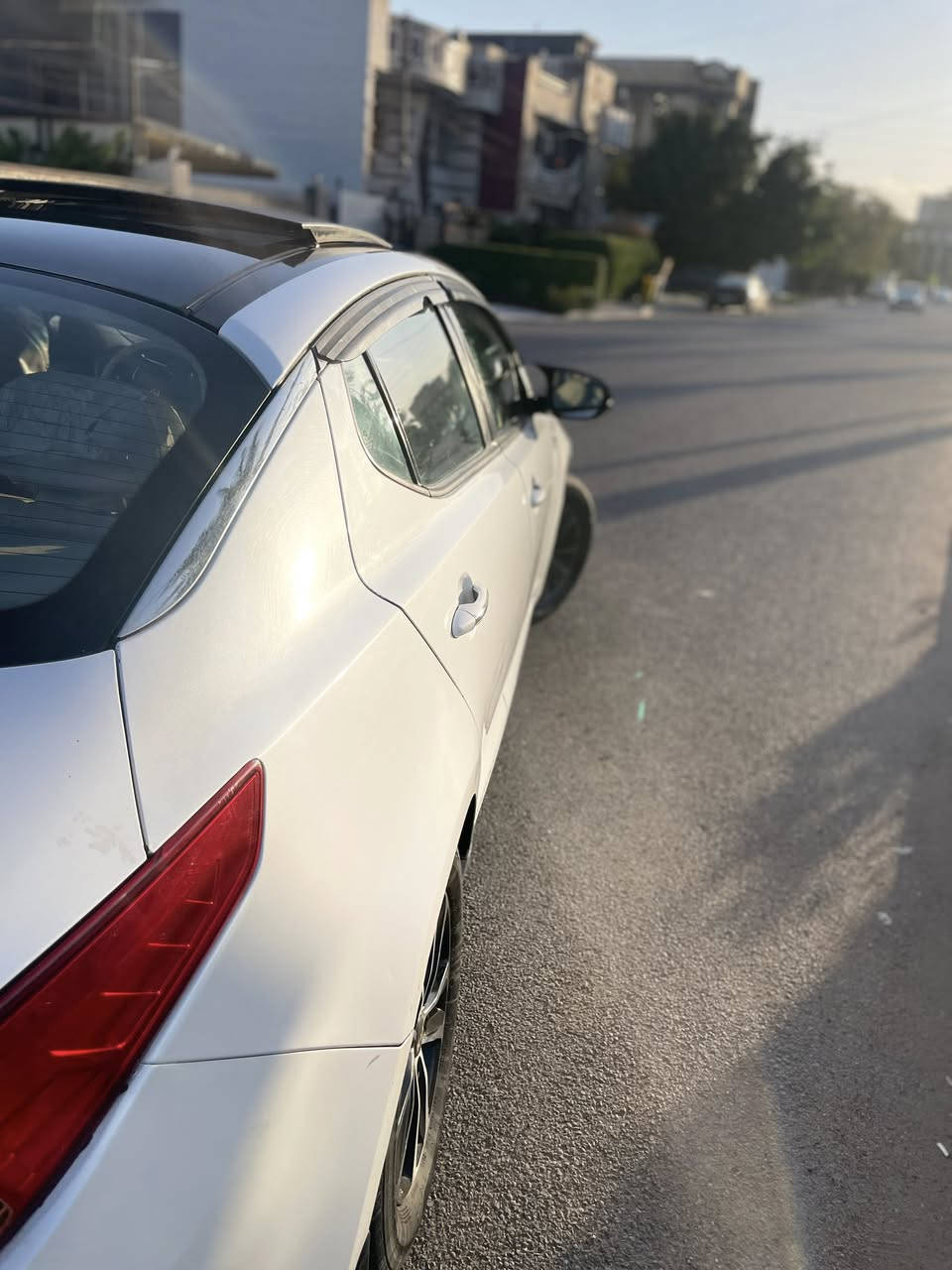 السلام عليكم

كيا أوبتيما ٢٠١١خليجي 
مكينه ٢٠٠٠دوش

المواصفات  فوووول عدة البصمة

صاج ملكي

تبريد بيانو 

تبريد منفصل

شفتات ستيرن 

تحكمات ستيرن 

قطعتين تبريد

كشن خزن 2

كشن كهرباء

تسهيل الدخول و الخروج

بنراما يعني السكف كلة جام

و بعد مواصفات بس هية فول عدة البصمة
بيها قطعة جمالغ امامي صبغ
و البنيد بي طلقتين و شوية جارد 
كفالة الشاصي اللغد البدنة مدري شنو هذني مكفولاات 
الموقع بغداد -السيدية-شارع العلوة

السعر 121ورقه و بيها مجال

للاتصال 
***********
