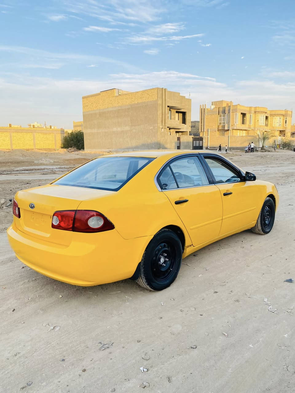 السلام عليكم 
كيا اوبتيما 
موديل 2007
محرك  2400
كير ومحرك شرط مكفولات 
امريكي خمس نمر
حداديه تخم تاير صبغه جديده تعمير جديد 
منضومه زنون 
منضومه تبريد 
المكان ناصريه شطره 
سعره 100 
***********
