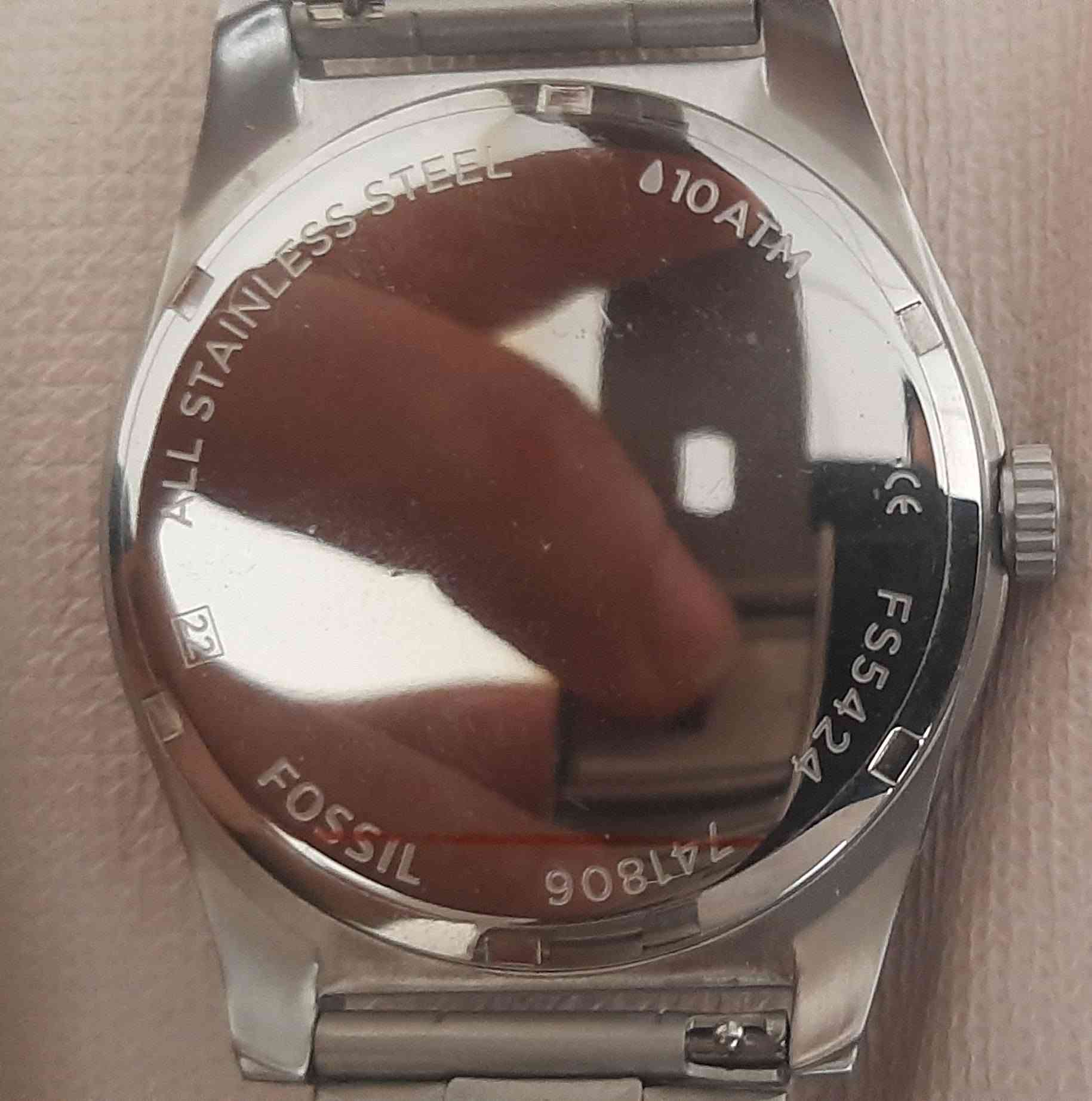 سلام عليكم
ساعة fossil للبيع اصلي غير مستخدم

المقاومة حتى عمق 100 متر

سعر ١٣٠ الف


**إذا كنت صاحب هذا الإعلان وتريد حذفه لأي سبب، رجاءا أرسل رسالة إلى الدعم الفني**