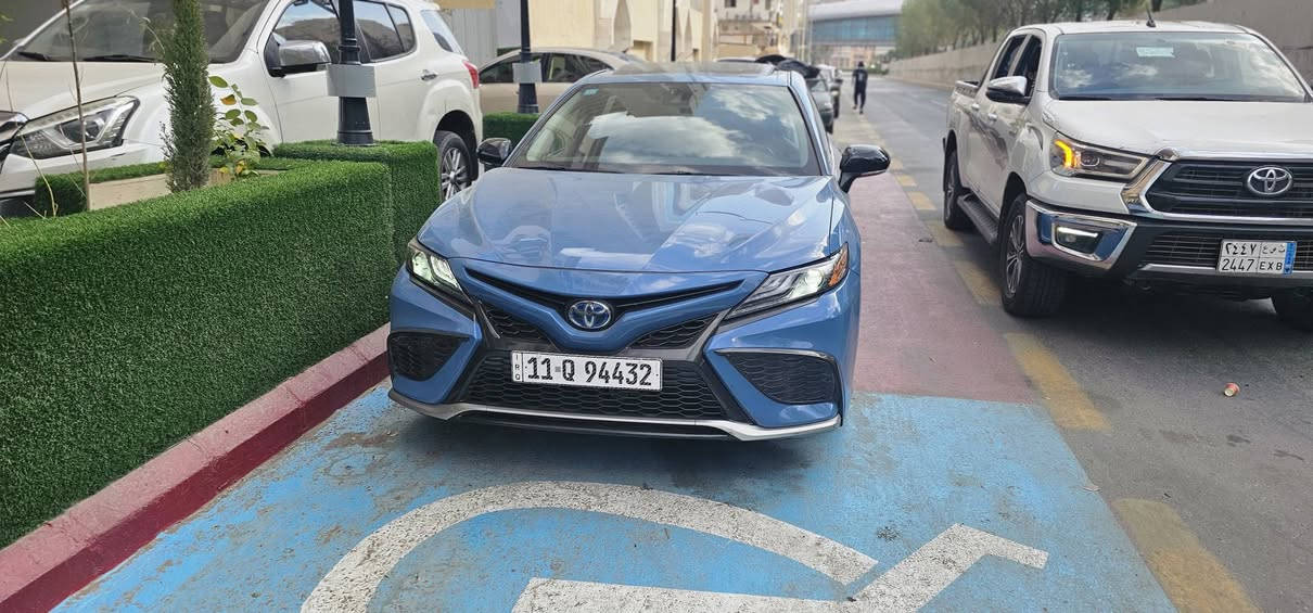 السلام عليكم
كامري موديل 2024
فول XSE
بدون حادث تقرير مياه أمطار بس لوك عله وضع الشركه اي شي مامبدل بيها عله فحص
اهنا صار بيها بارد عله كد 4 أصابع فقط
ماشيه 27
الون بلو بيري
السياره هايبرد مكينه 2500
فتحه سقف
شفتات ب الاستيرن
شاشه جبيره
كشنات تدفه
وكراسي كهرباء
جلد
رادار جانبي امامي
لد خلفي وامامي
شاحن واير ليس
السعر 230
مكاني بغداد شارع فلسطين الرقم ***********
