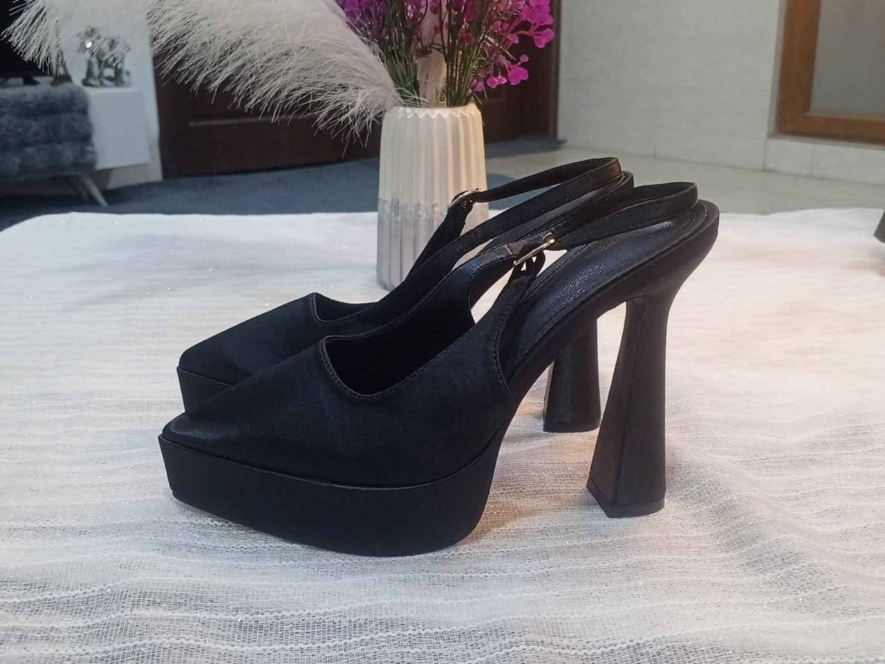 احذية اوربي جديدة
 اي قطعه ب ٧٠٠٠ فقط 
توصيل لكل محافظات العراق أربيل, العراق


**إذا كنت صاحب هذا الإعلان وتريد حذفه لأي سبب، رجاءا أرسل رسالة إلى الدعم الفني**