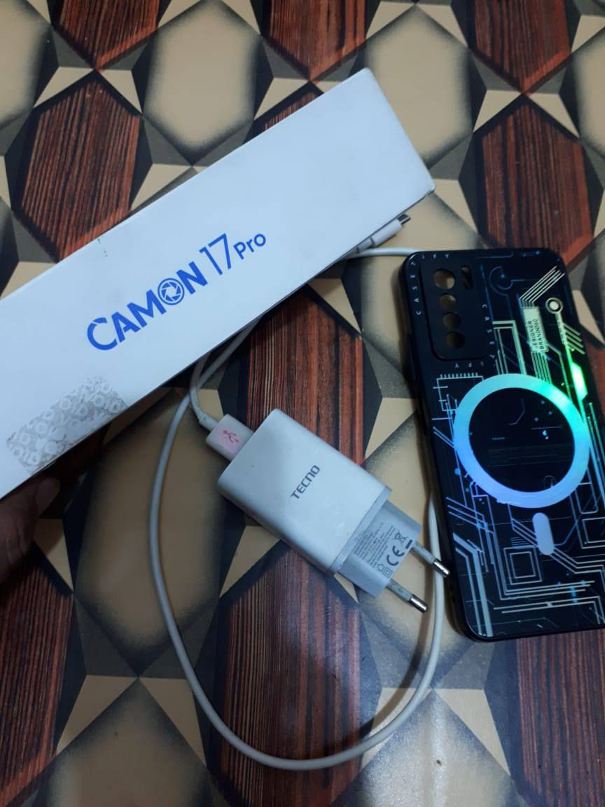 هاتف تكنو كامون17برو نظيف ما مفتوح ذاكرته الخارجيه256والذاكره العشوائيه13بصمة صبع وبصمة وجه تحديث الشاشه 90 هيرتز بطاريته حجمه 5000ما يصرف شحن يطول اهواي شحن سريع خلال نصف ساعه يقبط بي معالج قوي يشغل كلشي العاب غيرها مكفول وياه باكيته والشاحنه والحافظه السعر 135لا تكسر بلسعر رجائا الخاص مفتوح


**إذا كنت صاحب هذا الإعلان وتريد حذفه لأي سبب، رجاءا أرسل رسالة إلى الدعم الفني**