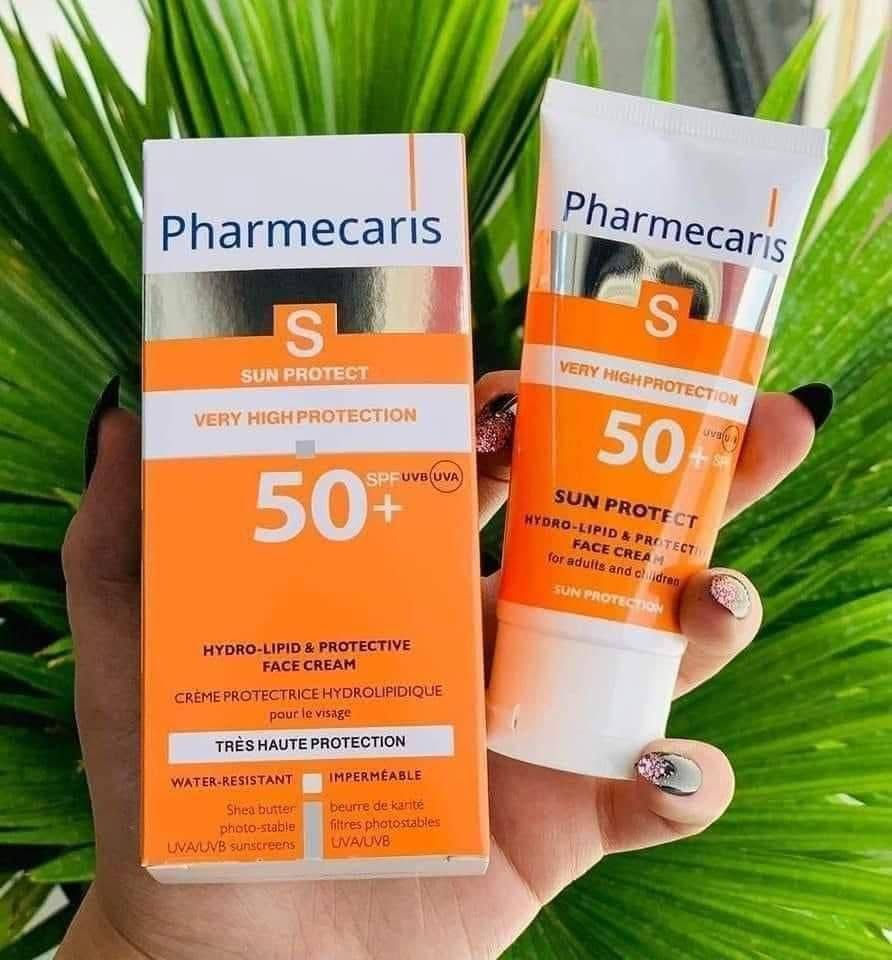 واقي شمس المعروف ومحبوب الجماهير من ماركة فارمسي (pharmacerıs) 🌷🌷🌷🌷

واقي شمس فارمسي الأصلي 
طبي وشفاف (بدون لون)
مناسب لجميع انواع البشره وحتى الحساسة 
يحمي البشرة من الحرارة و تأثيرات الجو الي تسبب مشاكل البشرة واشعة الشمس🌺🌺🌺🌺

مثل الحروق و الحبوب و التصبغات و الكلف استخدامه سهل و بسيط وغير دهني و ينطي البشرة نضارة
وراح يعوضكم عن البرايمر🌿🌿🌿🌿
😘😘😘😘
يحمي البشرة من الحرارة بدرجة +50 ومن أنواع الأشعة الفوق البنفسجية الضارة UVA+UVB والأشعة تحت الحمراء IR ويحمي الميلانين الطبيعي البشرة من تأثيرات الشيخوخة للضوء المرئي ذي الطاقة العالية HEV
صنع في بولندا 
السعر ٥  
سعر جملة الكم مفرد ادللو ♥️
🚘 يوجد خدمة توصيل لجميع محافظات العراق ٣


**إذا كنت صاحب هذا الإعلان وتريد حذفه لأي سبب، رجاءا أرسل رسالة إلى الدعم الفني**