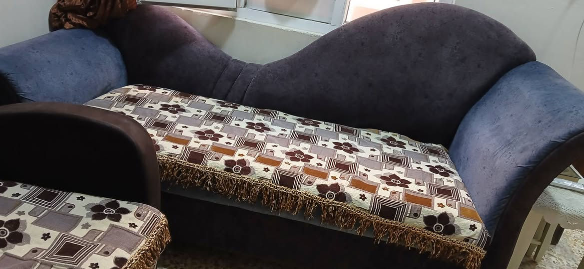 اغراض للبيع للتواصل ***********
