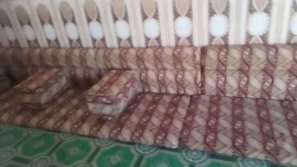 ديوان أصلي وجديد بسعر مناسب


**إذا كنت صاحب هذا الإعلان وتريد حذفه لأي سبب، رجاءا أرسل رسالة إلى الدعم الفني**