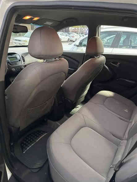 يا الله
سلام عليكم
توسان مديل 2015 سنويه ل2026 ب اسمي رقم نجف سياره جاهزه من كلشي كير مكينه حداديه خير من الله وبل عافيه الي تكون من نصيبه الف ما تذب عليها  سياره مكفوله كفاله عامه عدا بارد بسيط جدا. 
مواصفات. معروفه ويل كروم تبريد خلفي مكينه 2000 وسياره ماشيه 165 حقيقي تدك جرس بل 120 
ارقام.***********
