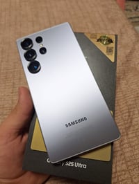 متوفر s25 ultra ذاكرة واحد تيرا 1T جهاز نضيف على أيدي ضمان عين الفهد م...