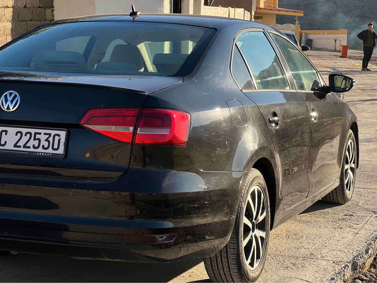 جيتا 2015 بدون دعم وصبخ رقم وسنوية جديد كير ومحرك وكلشي بشرط السيارة باسمي المكان دهوك 
***********
سعرها 115 ومجال دهوك, العراق
