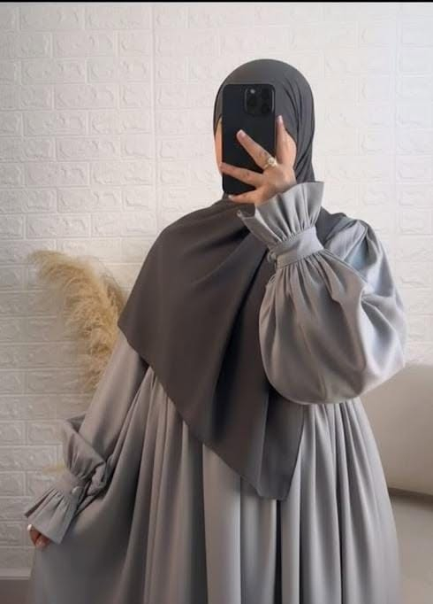 فستان رمح
قطعة واحدة بدون فولار 
قياسات M L XL XXL
توب كريب روزا 
تمن  بدون فولار
الكسوة بكل تفاصيلها كما الصور❤️


**إذا كنت صاحب هذا الإعلان وتريد حذفه لأي سبب، رجاءا أرسل رسالة إلى الدعم الفني**