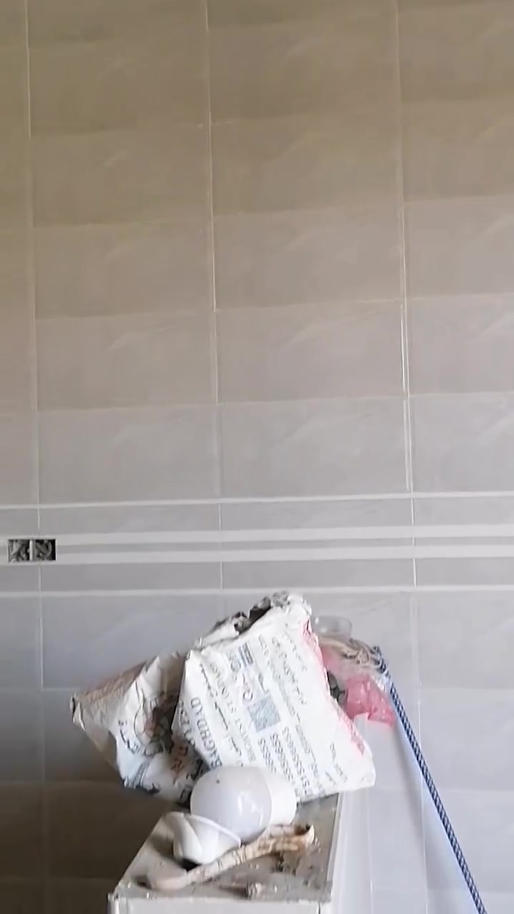 السلام عليكم
خلفه سيراميك جدران ارضيات متفرغ حالياً
اشتغل يوميه + متر + مكطوعه
***********
