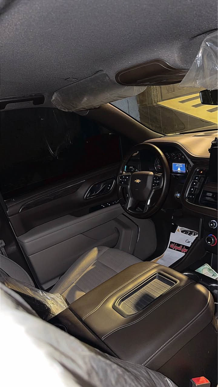 سلام عليكم سياره تاهو 2023  مواصفات LS بجم طويل مكفوله كفاله عامه  مغلفه bbf نانو ماشيه 68 الف سياره مال بيت جديده السعر 475 وبيها مجال قليل جداً الاتصال : *********** البصرة, العراق
