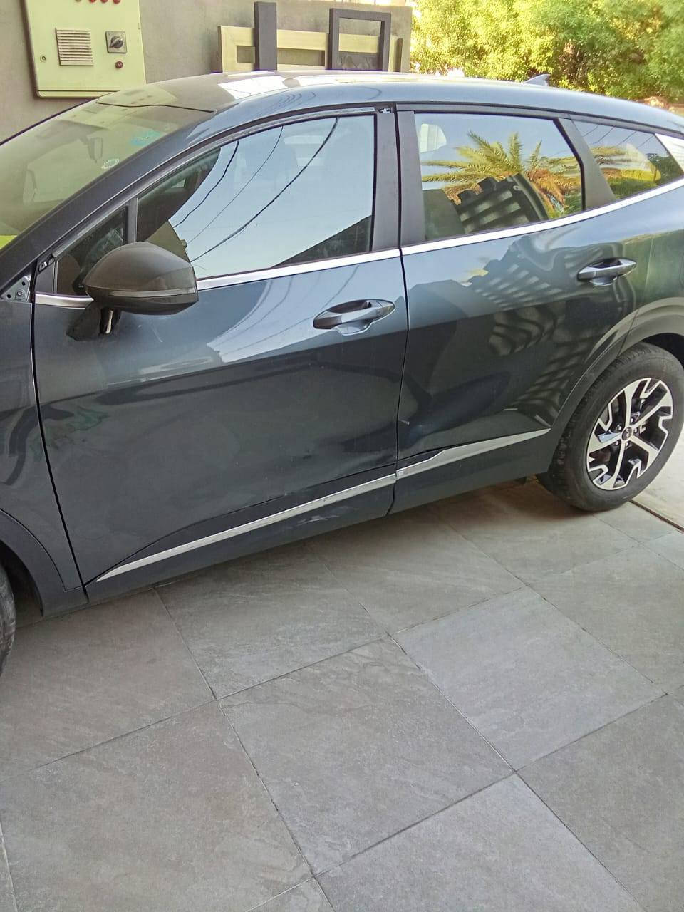 السلام عليكم سبورتج Ex للبيع فقط
رقم بغداد
ضرر السيارة موضح بألصور بدون تصليح بارد فقط
 ايرباك بردة وكشن
2500 محرك_ 
كشنات جلدد-تدفئه كشنات امامي
كرسي السائق كهربائي -شاشه كبيره وشاشه عرض
تبريد شاشه لمس -حساسات امامي خلفي
رادر امامي وخلفي-نقطه عمياء
تحديد مسار _مثبت سرعة
هاند بريك كهرباء_شحن لاسلكي
شحن تايب سي_حساس ضغط اطارات
مانع انزلاق_نظام ترحيب
ویل کب_مانع تصادم_ اضاءة led و زينون
السعر 215 $ 
للاستفسار لاتصال 
***********
