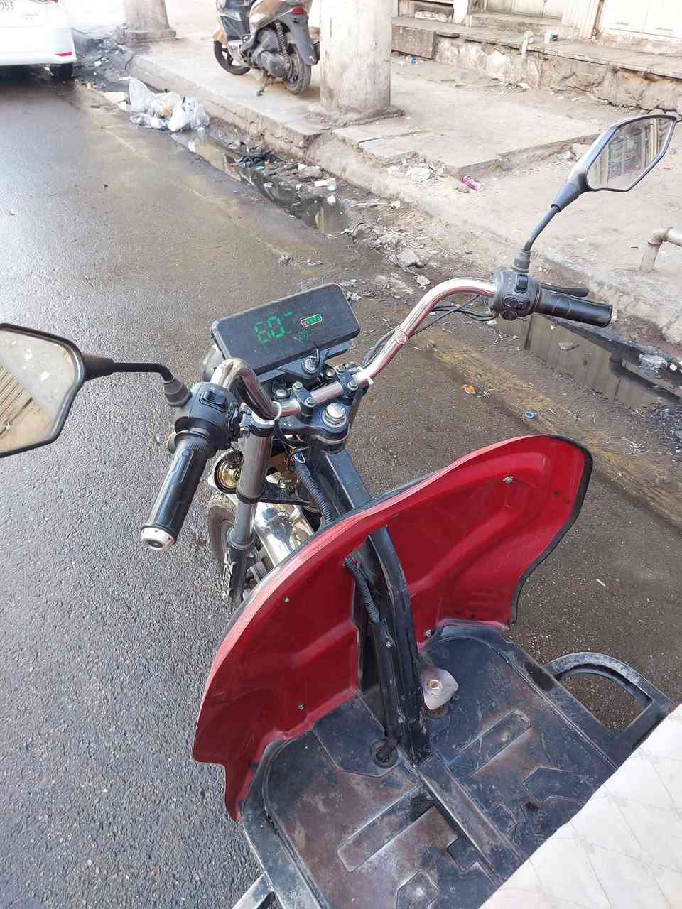 البيع الحجم الكبير مابيه اي نقص جاهزه بطاريات فول  سعر 950 بيه مجال شي بصيط سكن بغداد متواجد خاص او هاذه رقمي تحياتي ***********
