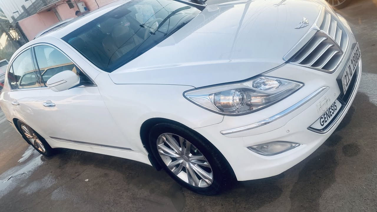 جينيسس 2012 vip لون ابيض صدفي خليجي
مري شفط 
مري قلاب ع البگ 
أشاير بالمري 
-رادارات حساسات خلفي وأمامي 
-السياره كلش نضيفة ونصبتها حلوة 

-مكينه 3800

-السياره فول مواصفات -داخل جلد 

-شاشه كبيره -ماوس وسطي

-تدفئه تبريد كشنات -فتحه سقف 

-كشن السائق والراكب كهرباء 
- لوحة وسطية تحكم كشنات خلفية في الخلف 

-بصمه -ستيرن كهرباء-برده خلفيه كهرباء تشتغل ع البگ 
- تحكمات بالستيرن 
-خزن كشن وستيرن ميموري -كامره 
_ بردة تحكم خلفي بلادي ع البگ 
وبعد هواي تفاصيل 
 -حداديه امامي خلفي جديده
ك نصبه وتعديل وصرف وكامله من كل النواحي 
بيها قطعتين رش بدون معجون المعجون فقط بهلال الجاملغ كدر اصبعين وجاملغ امامي تبديل مؤسسة السيارة كلش نضيفة مابيها ضربة او دواخل 
مكان السيارة بلد باسمي رقم سليمانية 

السعر ١٣٦$
