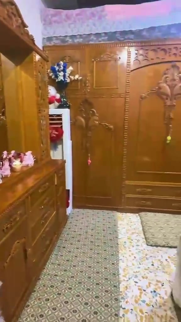 بيع مستعجل مستعجل مكانهم حي الوليد سعر الغرفه مليون ونص بيها مجال الطخم ١٢٠الف بي مجال تعال خاص


**إذا كنت صاحب هذا الإعلان وتريد حذفه لأي سبب، رجاءا أرسل رسالة إلى الدعم الفني**