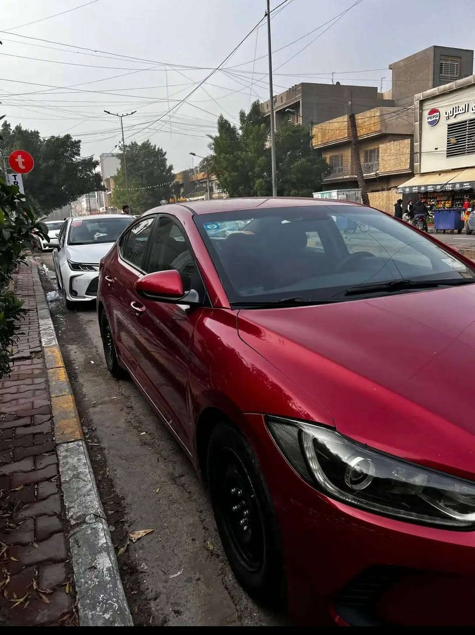 هونداي النتره 2017 مكفوله من الحادث ولظربه شواصيه الاماميه ولخلفيه بلاديات بيه مكانا صبغ مال شخوط ورصعات سنويه بسمي السعر 115وبيه مجال محرك كير تبريد كله بلادي مكاني بغداد الحريه واتساب  ***********
