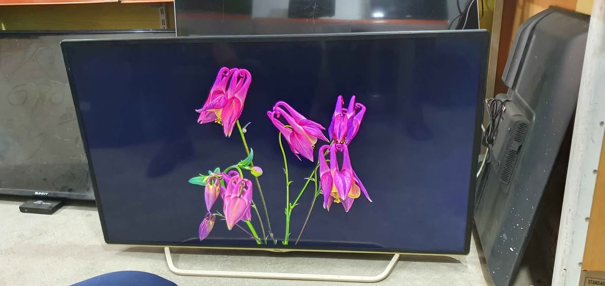 تەلەڤیزۆنی جەنەڕاڵ ماک سمارت HDR قەبارە
50 خاوێنە نرخی 160000 لە هەولێرە پەیوەندی
بکەن بە واتساپ و ڤایبەر *********** أربيل, العراق
